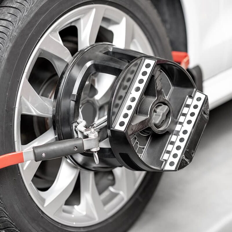 Wheel alignment device on car wheel